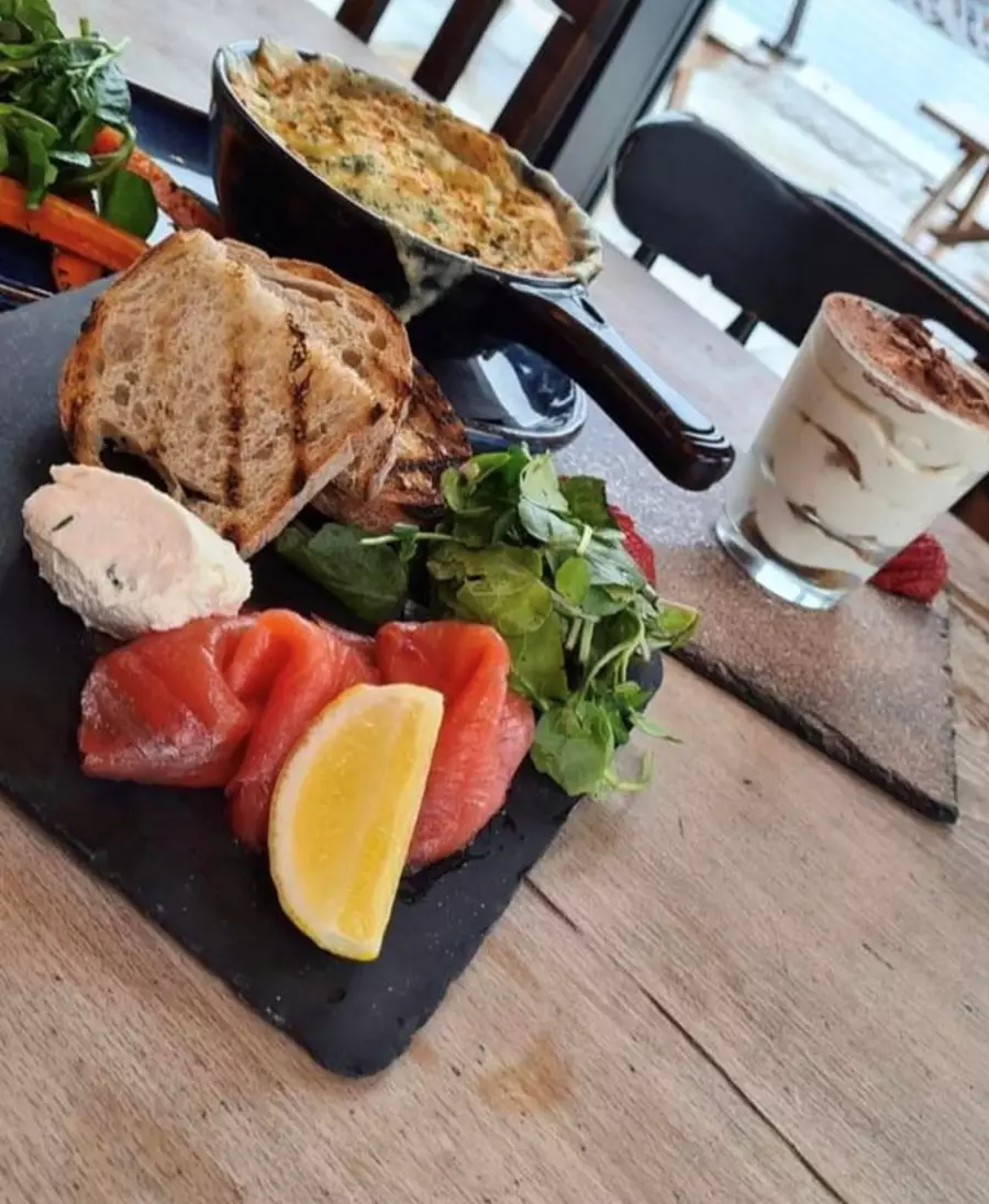 Lunch at Ship & Trades
